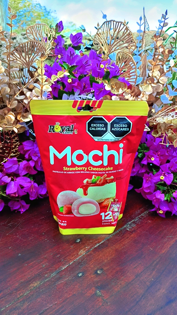 Mochi con rico relleno de fresas